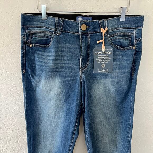 NEW! Democracy Women's Ab Solution Ankle Skimmer Jeans 16 Blue Elastic Waist - Picture 4 of 7